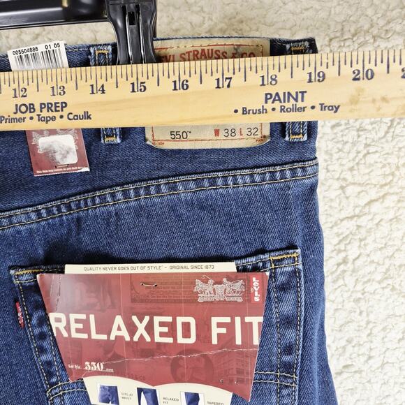 Levis 550 Jeans Men's Relaxed Fit Dark Blue Denim Tapered Leg NWT 38x32 - Picture 4 of 8